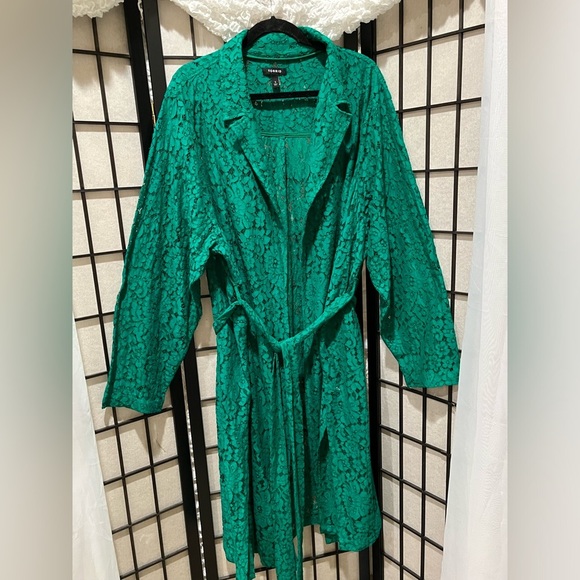 Torrid GREEN Lace TRENCH COAT, WITH TIE BELT, WOMEN PLUS SIZE 5X (28) - Picture 4 of 10